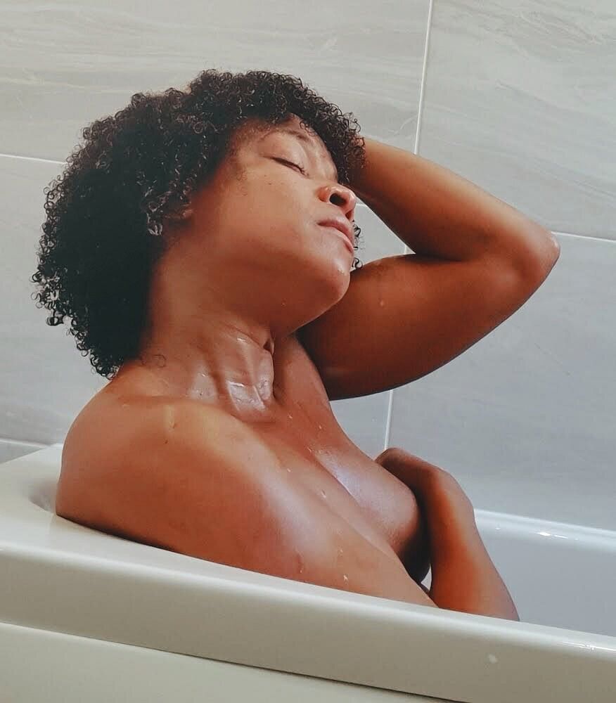 Sunkissed Body Wash | Natural & Organic | Distriburix