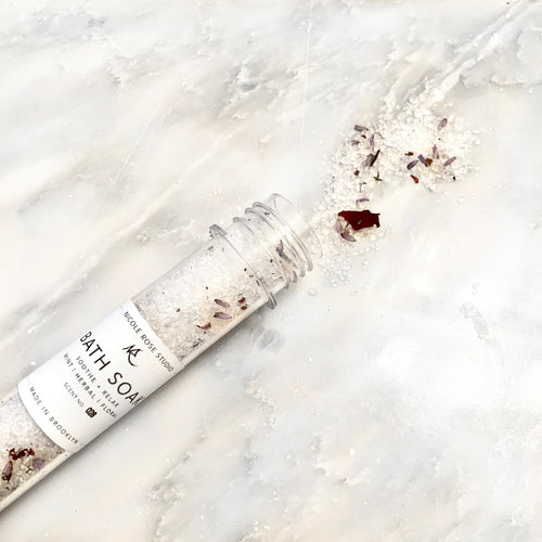 Soothe + Relax Bath Soak Shooter | Natural & Organic | Distriburix